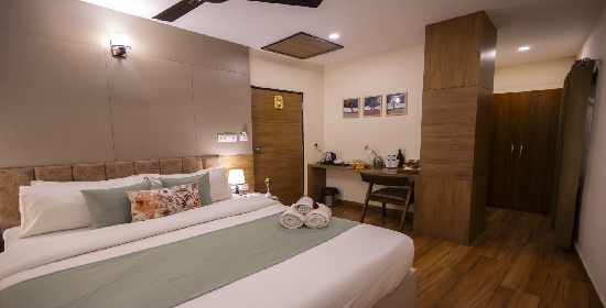 The Tiara Hotel(Siliguri)