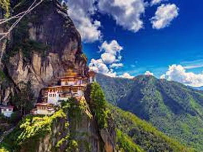 BHUTAN - THE EMERALD COUNTRY IN THE WORLD 